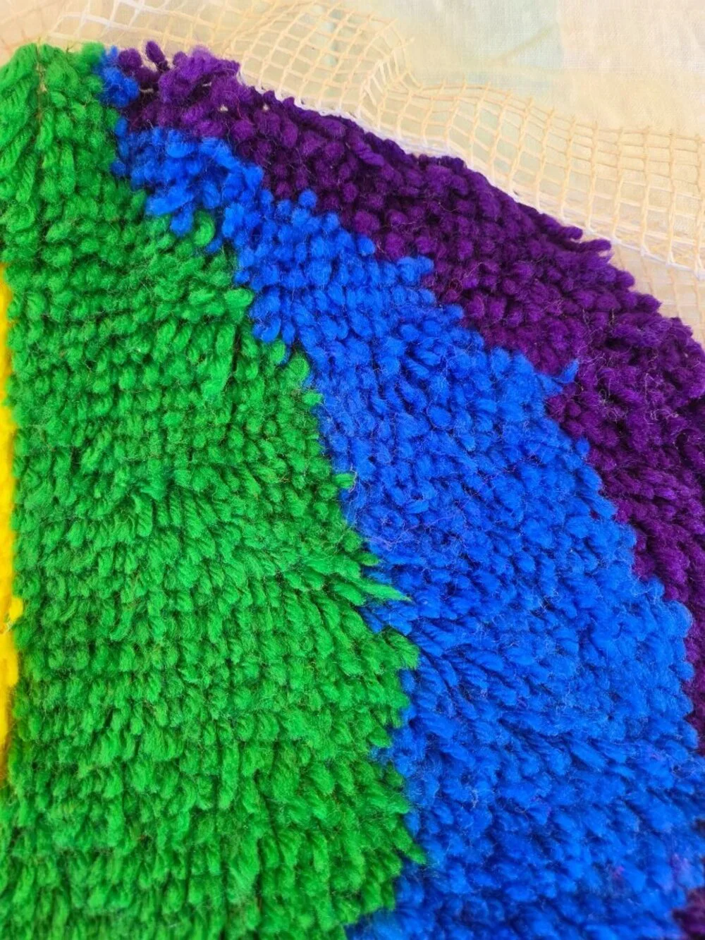 Vtg Latch Hook Rug Hot Air Balloon Handmade Craft WonderArt Unfinished Edge - Picture 5 of 7